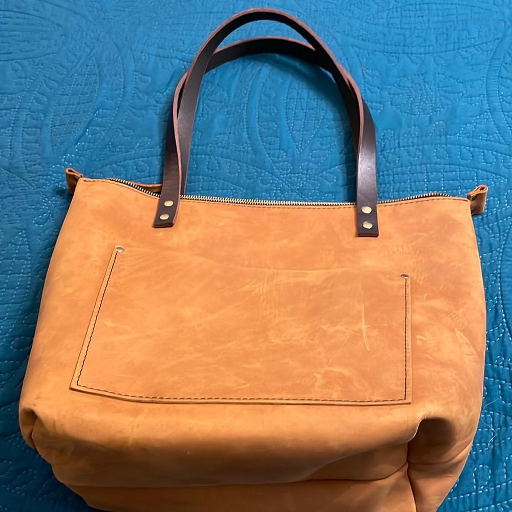 Portland leather zippered large tote in Dakota